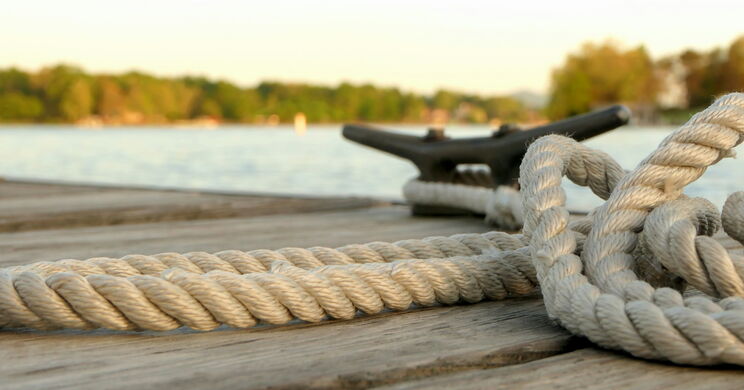 Seil auf Steg Nahaufnahme